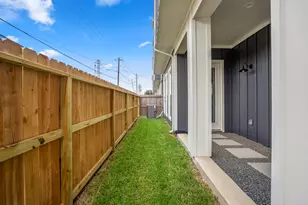 5225 Hillman St, Houston, TX 77023 - Photo 13