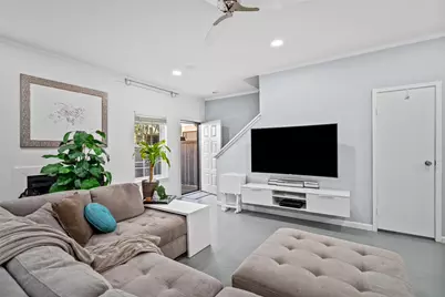 9850 Pagewood Lane #1302, Houston, TX 77042 - Photo 7