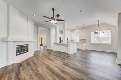 2425 Spellbrook Court, League City, TX 77573 - Photo 13