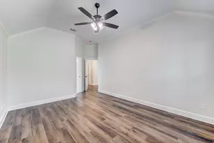 2425 Spellbrook Ct, League City, TX 77573 - Photo 31