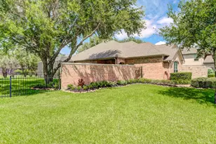 2425 Spellbrook Ct, League City, TX 77573 - Photo 43