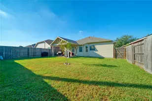 10630 Pine Meadows Blvd, Baytown, TX 77523 - Photo 25