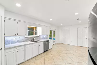 12211 3rd Street, Santa Fe, TX 77510 - Photo 15