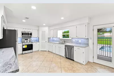 12211 3rd Street, Santa Fe, TX 77510 - Photo 17