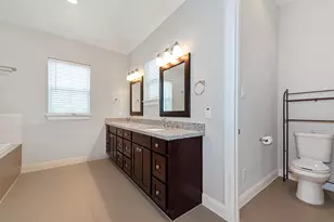 5637 Kiam St, Houston, TX 77007 - Photo 29