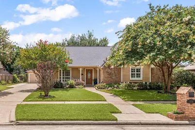 1506 Oak Hollow Drive, Friendswood, TX 77546 - Photo 1