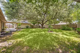 1506 Oak Hollow Dr, Friendswood, TX 77546 - Photo 25