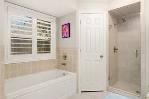 1506 Oak Hollow Dr, Friendswood, TX 77546 - Photo 13