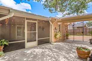1506 Oak Hollow Dr, Friendswood, TX 77546 - Photo 21