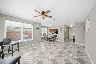 5306 Jewel Street, Houston, TX 77026 - Photo 9