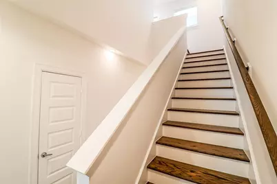2745 Clinton Drive, Houston, TX 77020 - Photo 23