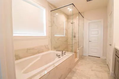 2745 Clinton Drive, Houston, TX 77020 - Photo 21