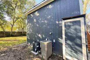2209 Gano St, Houston, TX 77009 - Photo 5
