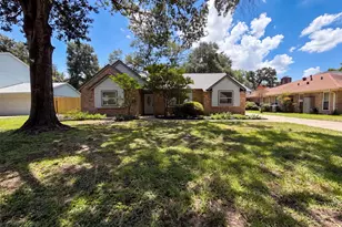 10327 Sweetwood Dr, Houston, TX 77070 - Photo 1