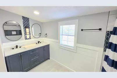 16623 Jolly Roger Road, Galveston, TX 77554 - Photo 13