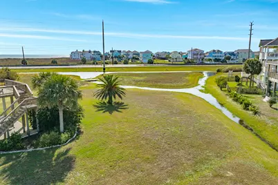 4014 Mendocino Drive, Galveston, TX 77554 - Photo 19