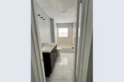 5522 Lakefield Drive, Houston, TX 77033 - Photo 5
