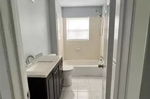 5522 Lakefield Dr, Houston, TX 77033 - Photo 5