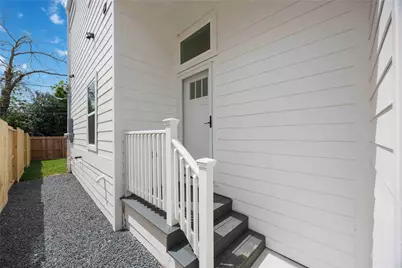 10612 Ashville Drive, Houston, TX 77051 - Photo 3