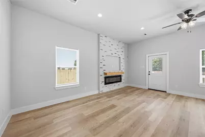 10612 Ashville Drive, Houston, TX 77051 - Photo 11
