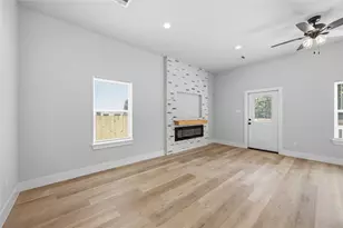 10612 Ashville Dr, Houston, TX 77051 - Photo 11