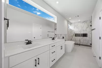 10612 Ashville Drive, Houston, TX 77051 - Photo 23