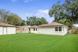5731 Creekbend Dr, Houston, TX 77096 - Photo 39