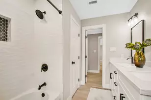 5731 Creekbend Dr, Houston, TX 77096 - Photo 37