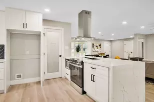 5731 Creekbend Dr, Houston, TX 77096 - Photo 23