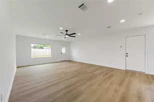 863 Marcolin St, Houston, TX 77088 - Photo 5