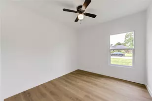863 Marcolin St, Houston, TX 77088 - Photo 19