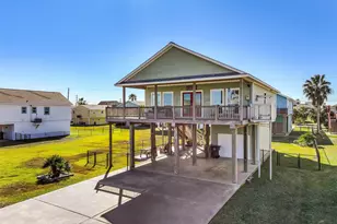 4126 Grayson, Galveston, TX 77554 - Photo 3