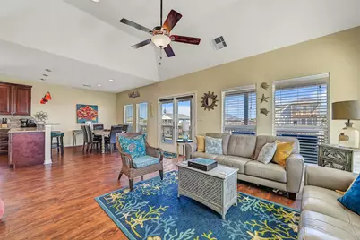 4126 Grayson, Galveston, TX 77554 - Photo 7