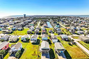 4126 Grayson, Galveston, TX 77554 - Photo 41