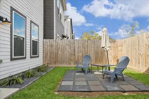 5818 Francis Oak Pl, Houston, TX 77091 - Photo 17