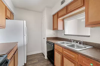 8100 Creekbend Drive #131, Houston, TX 77071 - Photo 9