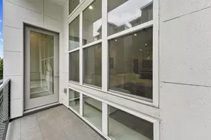 5854 E Post Oak Ln, Houston, TX 77055 - Photo 13