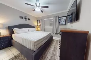 730 E Mather St, New Braunfels, TX 78130 - Photo 11