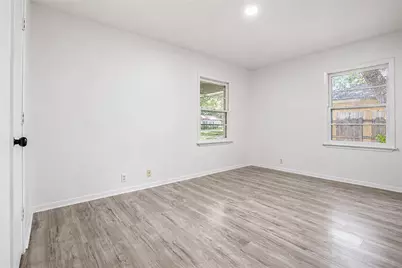 2400 Carrington Street, Bay City, TX 77414 - Photo 9
