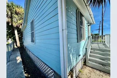 2414 Grover Avenue, Galveston, TX 77551 - Photo 3