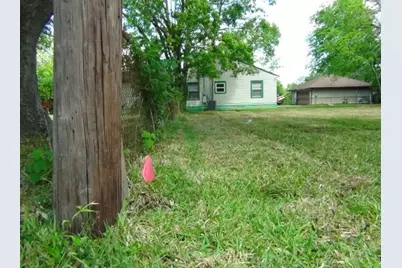 2660 Hegele Street, Beaumont, TX 77705 - Photo 3
