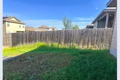 3227 Onion Creek, San Antonio, TX 78245 - Photo 11