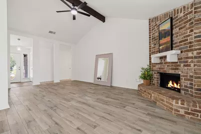 6 N Birchcane Court, The Woodlands, TX 77381 - Photo 3