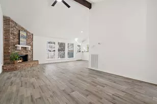 6 N Birchcane Ct, The Woodlands, TX 77381 - Photo 5