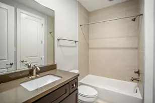 1032 W 26th St, Houston, TX 77008 - Photo 35