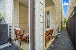 1032 W 26th St, Houston, TX 77008 - Photo 47