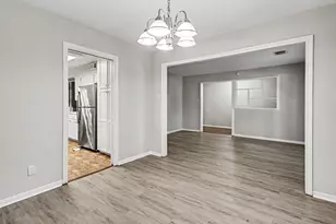 5918 Pine Arbor Dr, Houston, TX 77066 - Photo 13