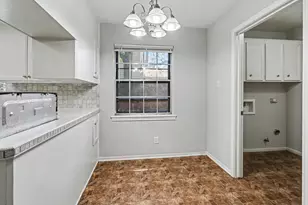 5918 Pine Arbor Dr, Houston, TX 77066 - Photo 7