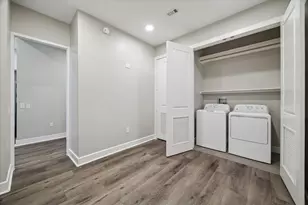 9757 Katy Freeway, Houston, TX 77024 - Photo 13