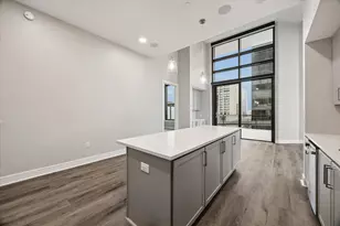 9757 Katy Freeway, Houston, TX 77024 - Photo 3